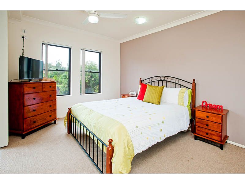 8/33 Rise Street, MOUNT GRAVATT EAST, QLD 4122