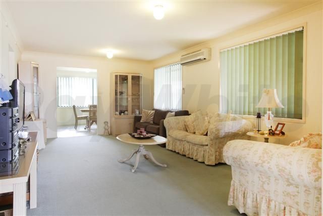 39 Wolara Avenue, GLENMORE PARK, NSW 2745