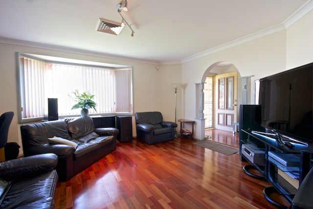 12 Sophie Place, CECIL HILLS, NSW 2171