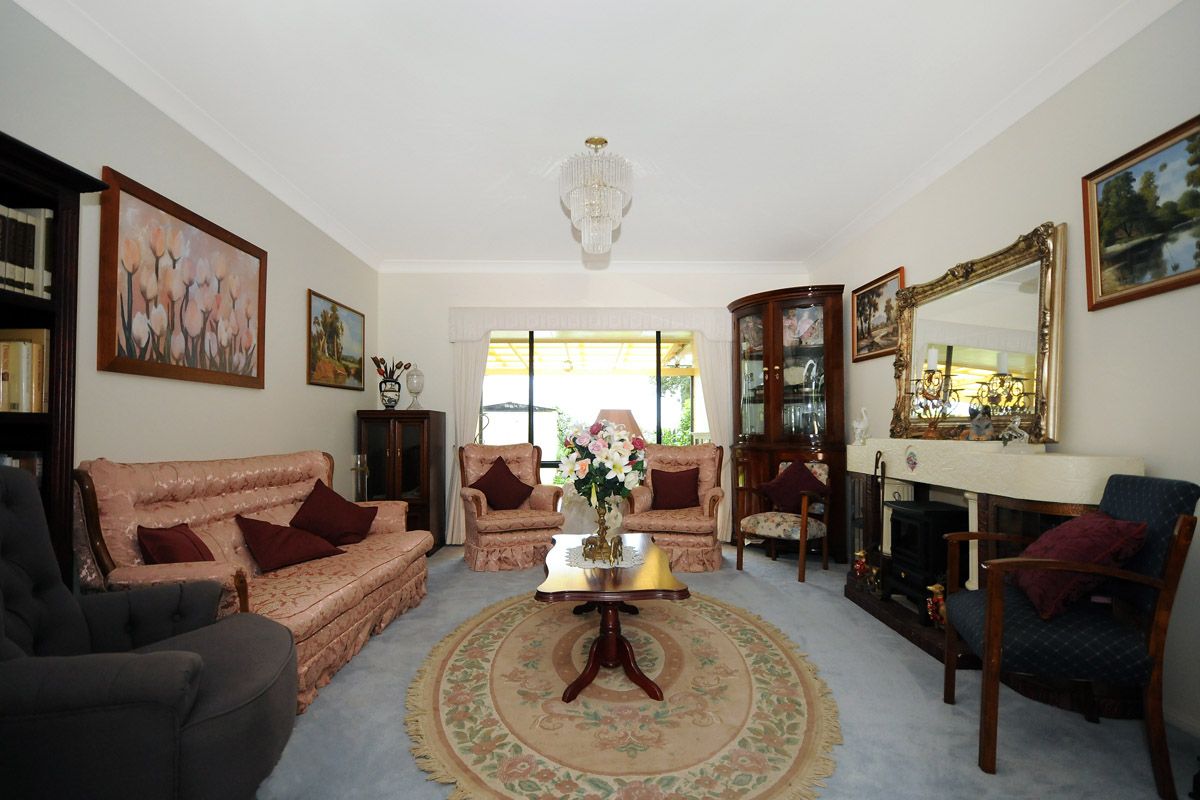 19 Glen Eagles Drive, MIDDLE RIDGE, QLD 4350