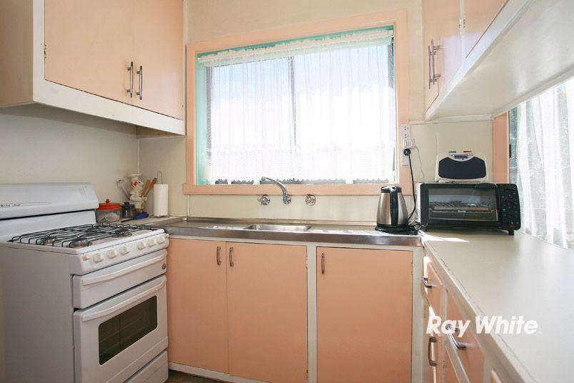 8 Val Court, DANDENONG, VIC 3175