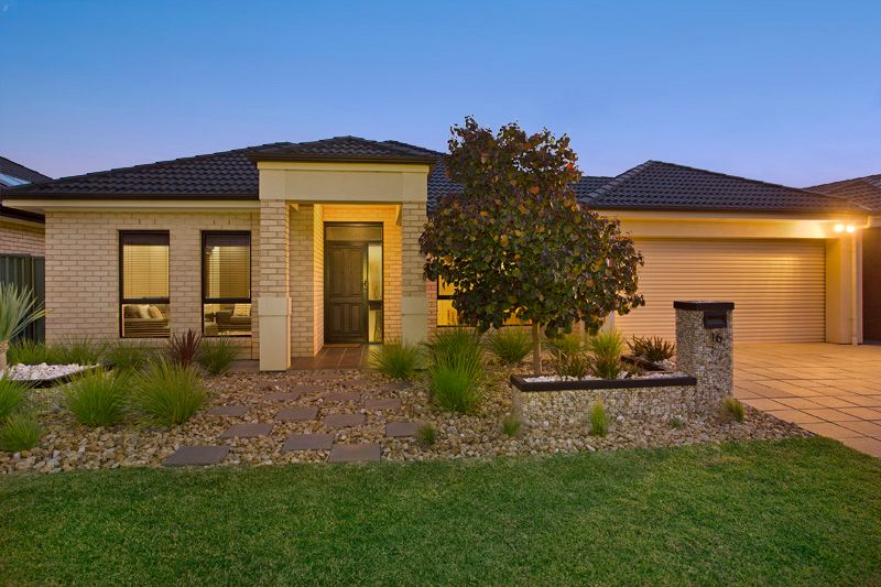 16 Newland Way, MAWSON LAKES SA 5095