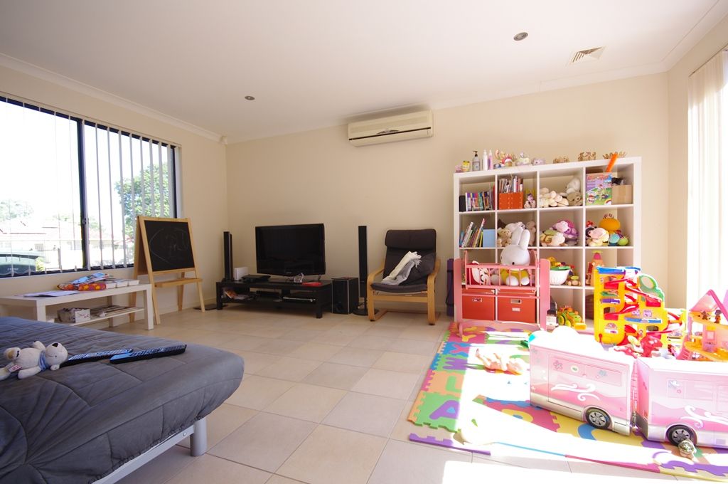 42a Tetworth Crescent, NOLLAMARA, WA 6061