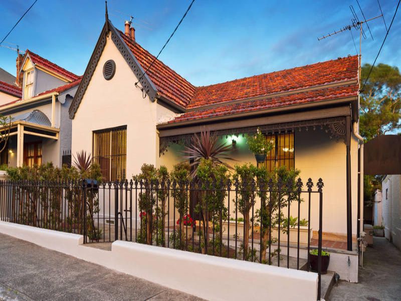17 Ducros Street, PETERSHAM NSW 2049