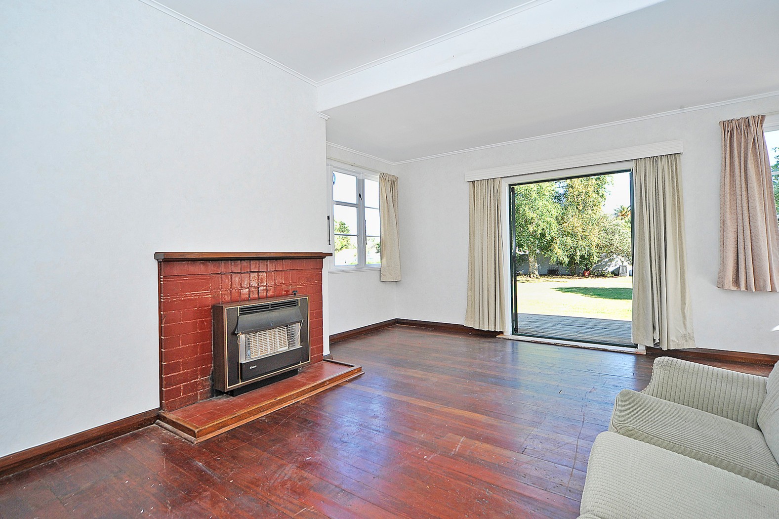 9 Park Road, WEST END, Palmerston North City