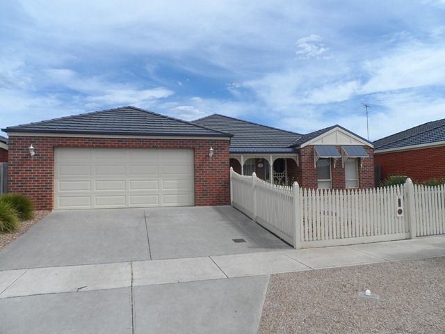 7 Carstairs Close, GROVEDALE, VIC 3216
