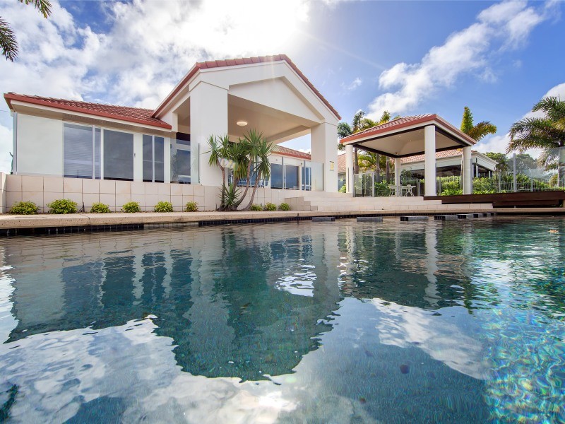 10 Finnegan Place, PELICAN WATERS, QLD 4551