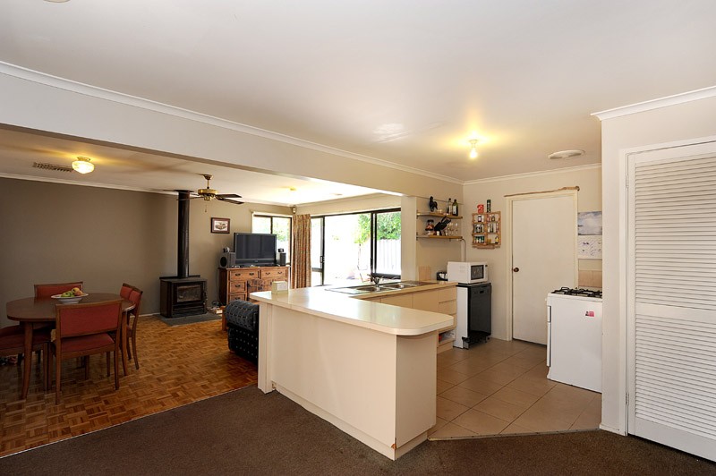 10 Homewood Close, FERNTREE GULLY, VIC 3156