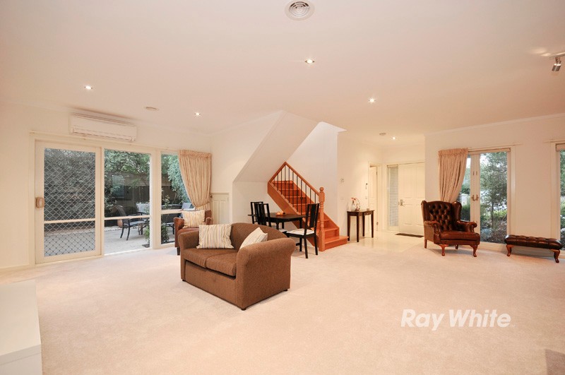 1/7 Gross Court, MOUNT WAVERLEY, VIC 3149