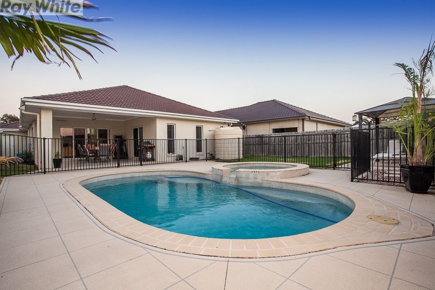 4 Skandia Court, NEWPORT, QLD 4020
