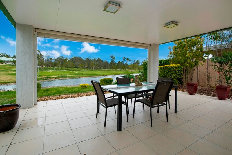 4 Steyning Court, ARUNDEL, QLD 4214