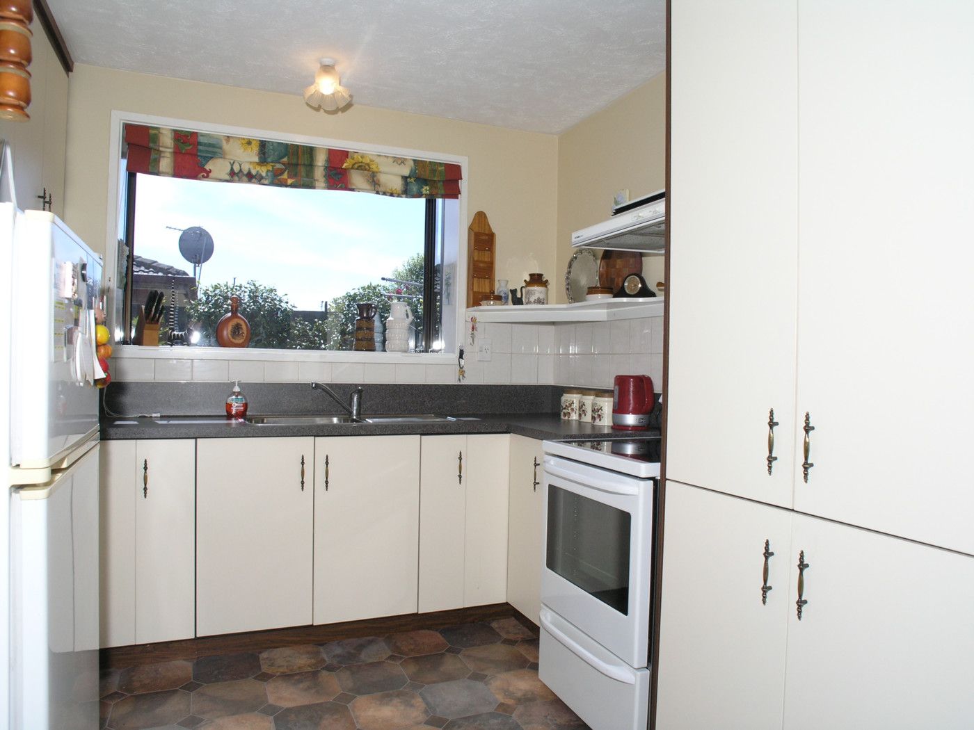 2/16 Pacific Road, NORTH BEACH, Christchurch City