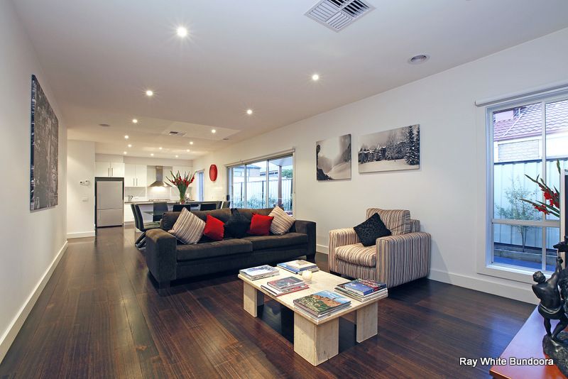 19 Anglers Drive, EPPING, VIC 3076