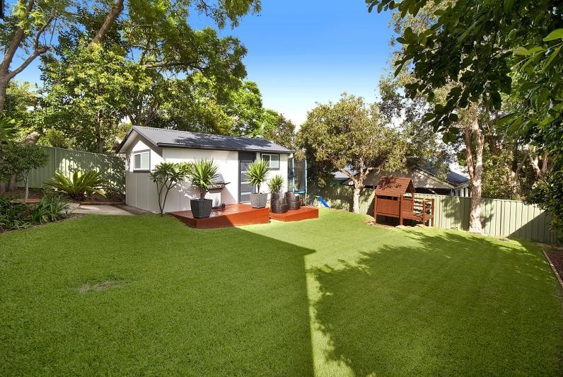 5 Banksia Avenue, ENGADINE, NSW 2233