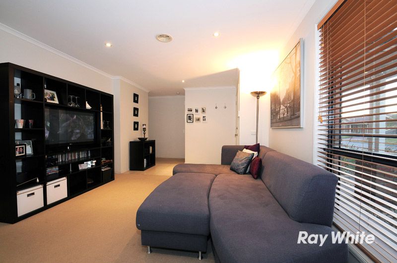 16 Henning Avenue, LYNBROOK, VIC 3975