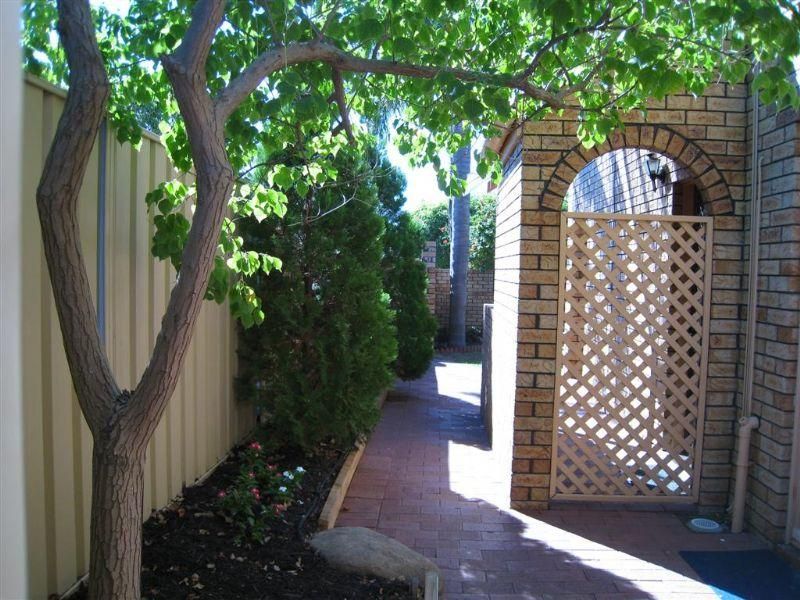 1/71 Fourth Avenue, MOUNT LAWLEY, WA 6050