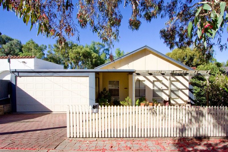 17 Emerald Drive, INGLE FARM SA 5098
