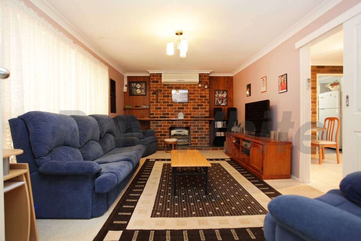 40 Deborah Crescent, CAMBRIDGE PARK, NSW 2747
