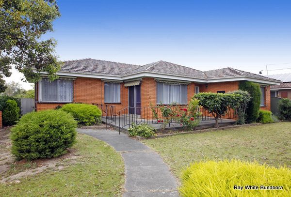 42 Jacqueline Road, BUNDOORA, VIC 3083