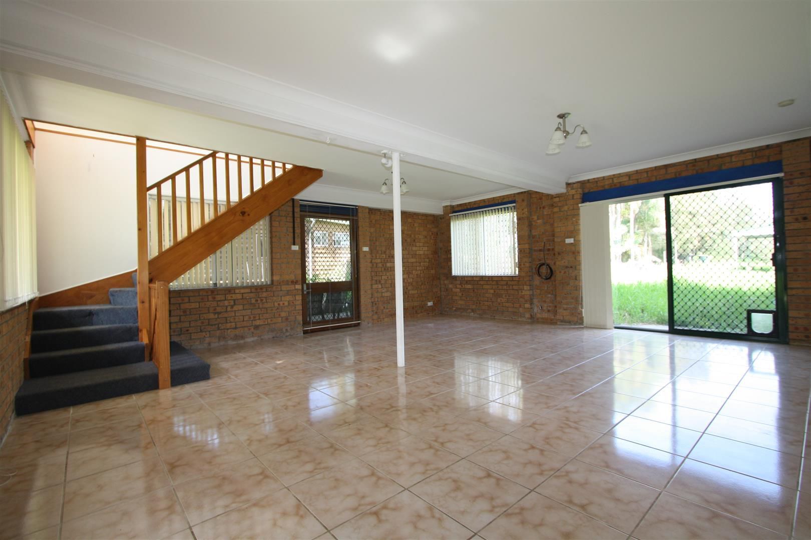 19 South Tacoma Road, TACOMA SOUTH, NSW 2259