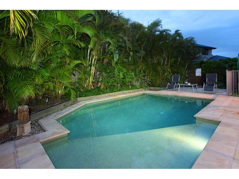 6 Travorten Drive, BRIDGEMAN DOWNS, QLD 4035