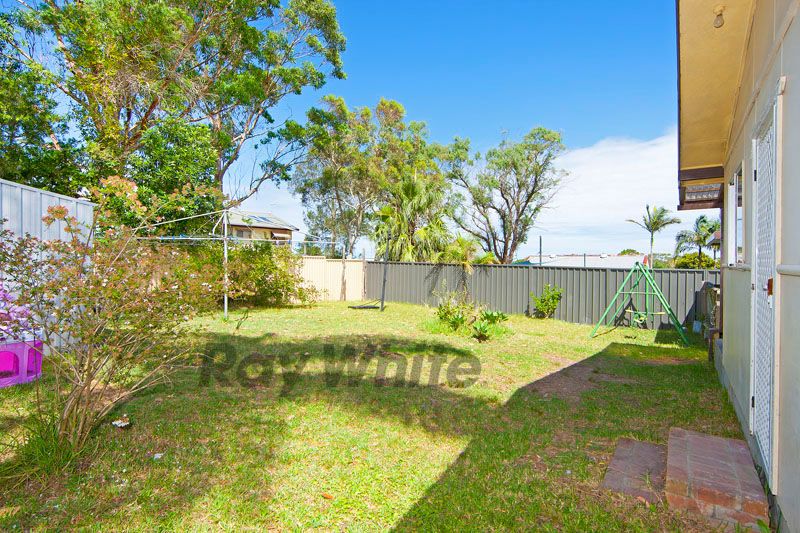 109 Emu Drive, SAN REMO, NSW 2262