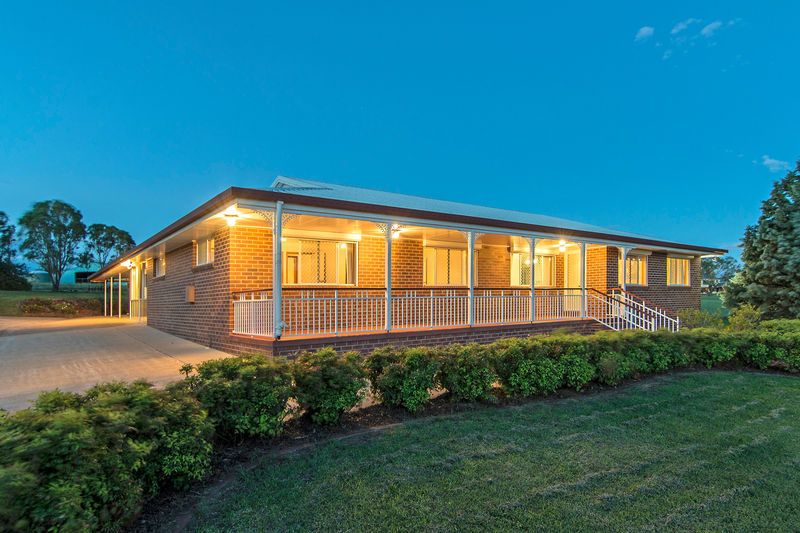 156 Bunkers Hill School Road, WESTBROOK, QLD 4350