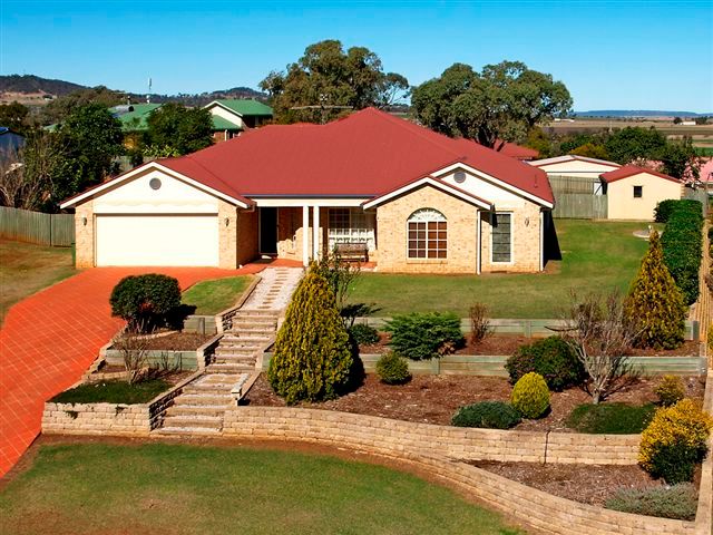 11 Jacob Court, WESTBROOK QLD 4350