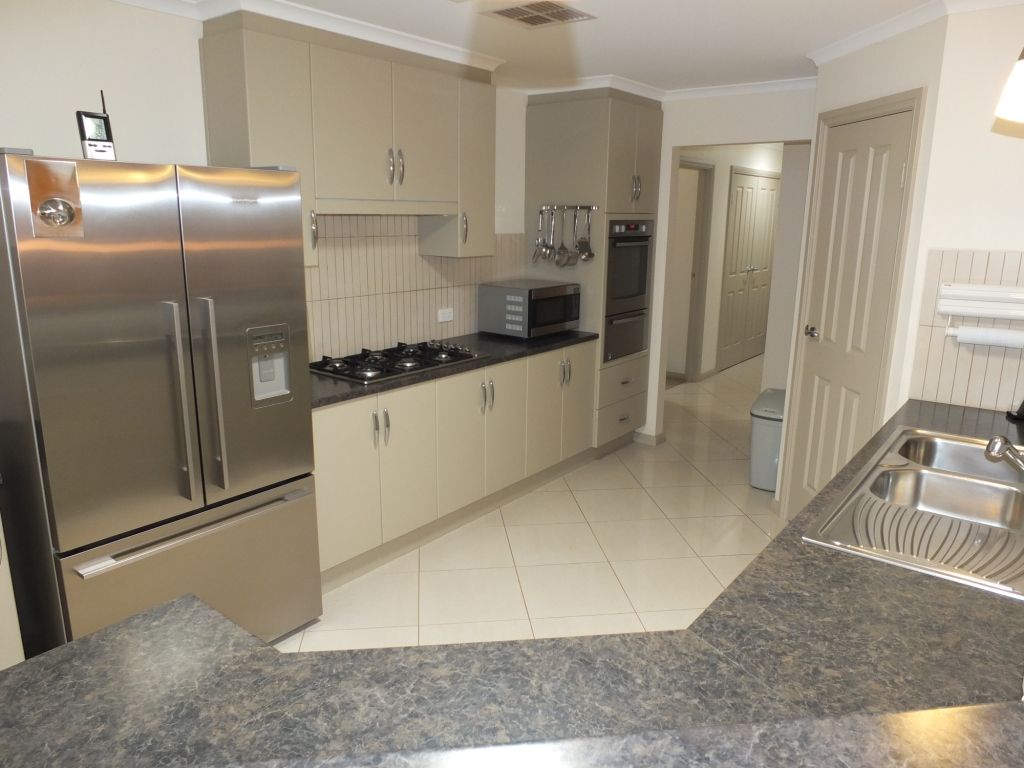 20 Abbott Drive, KADINA, SA 5554