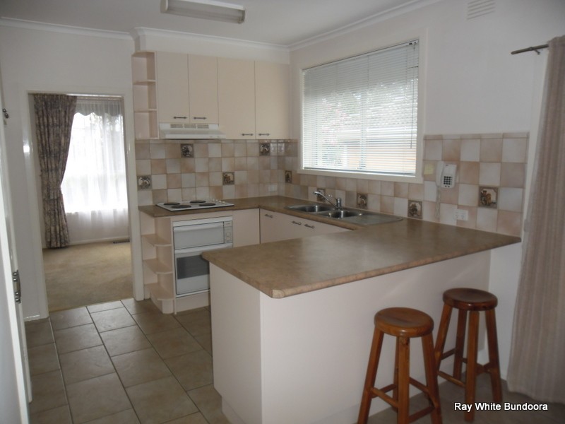 61 Moreton Crescent, BUNDOORA, VIC 3083