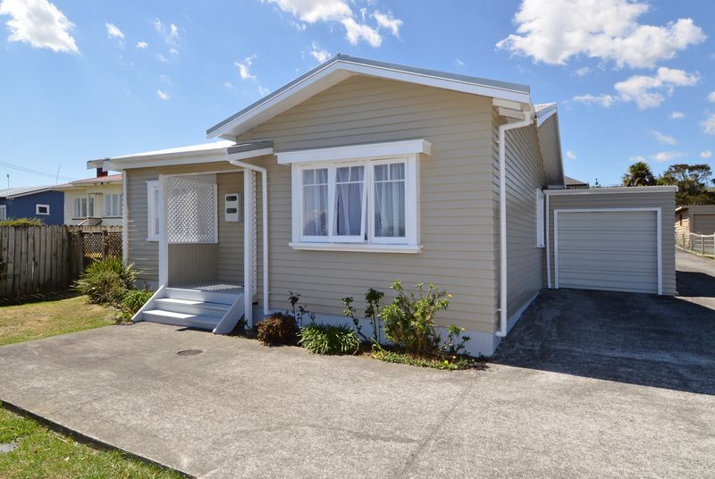 House 48A Great South Road, Manurewa, Manukau City