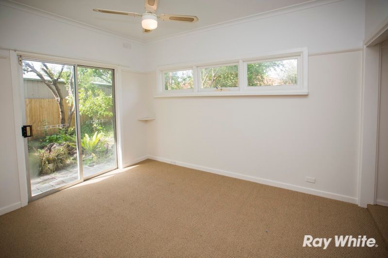 10 Henry Street, PAKENHAM, VIC 3810