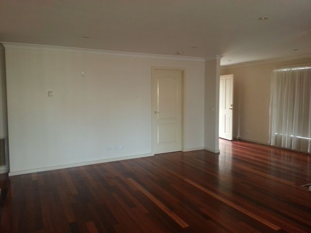 2/18  Joffrey Street, NOBLE PARK, VIC 3174