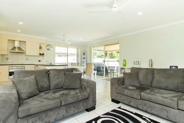 4 Silver Gull, COOMERA, QLD 4209