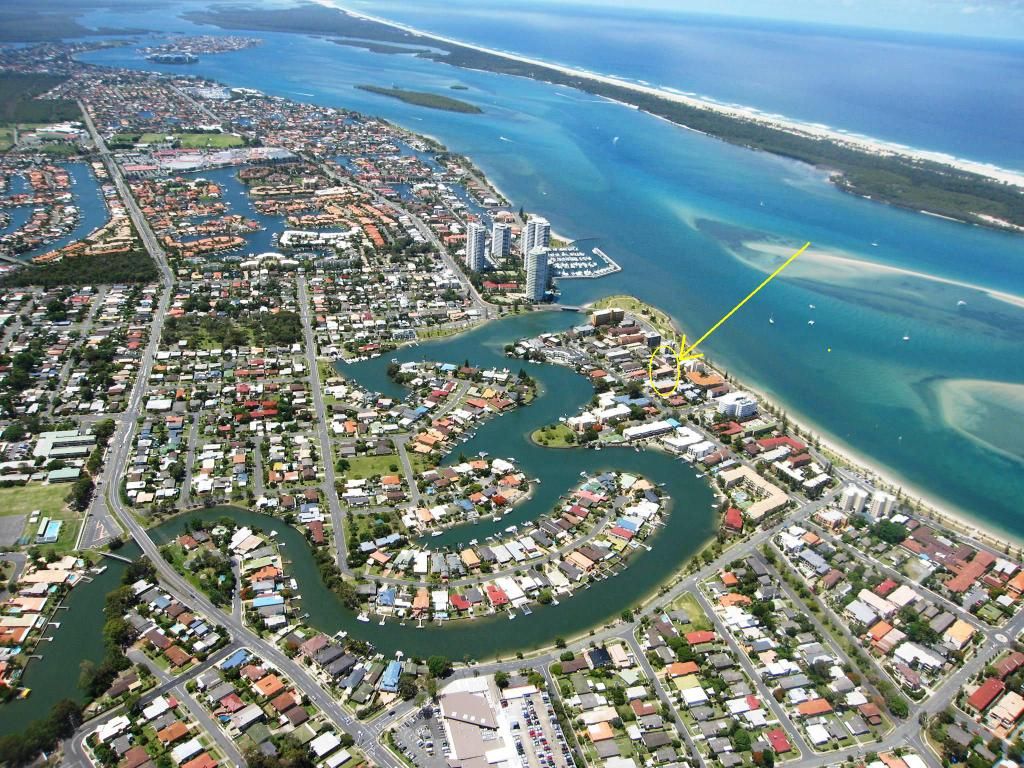 45 Back Street, BIGGERA WATERS QLD 4216