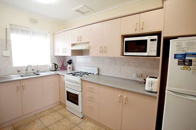 2/2 Sunnyside Grove, SEMAPHORE PARK, SA 5019