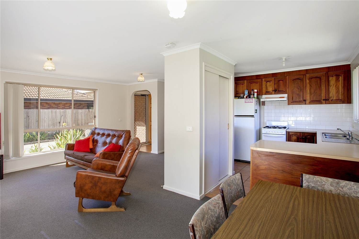 16 Cameron Crescent, LARA, VIC 3212