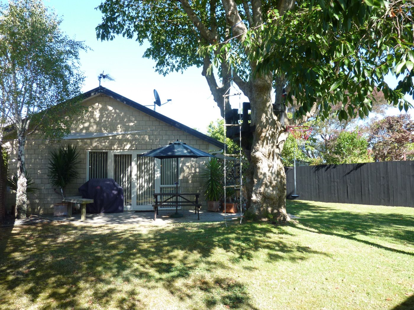 8 A Ellison Place, PAKURANGA, Manukau City