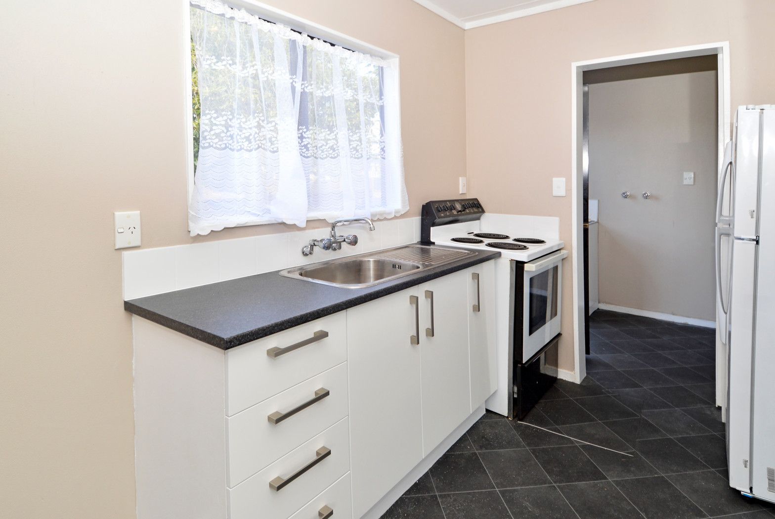 2/205 Finlayson Avenue, Clendon Park, Manukau City