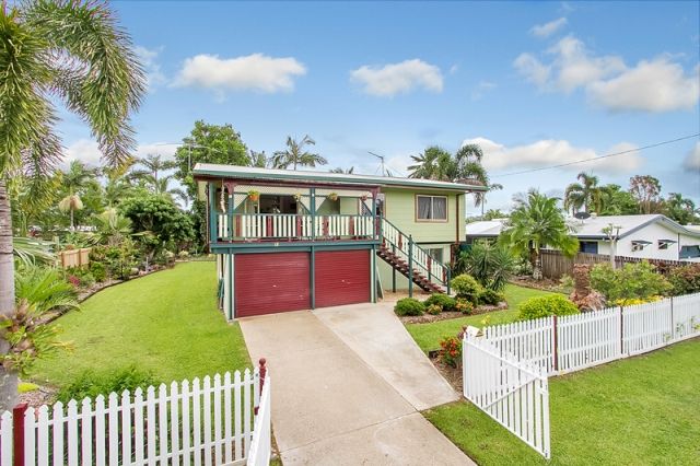 18 Kavieng Street, Trinity Beach QLD 4879