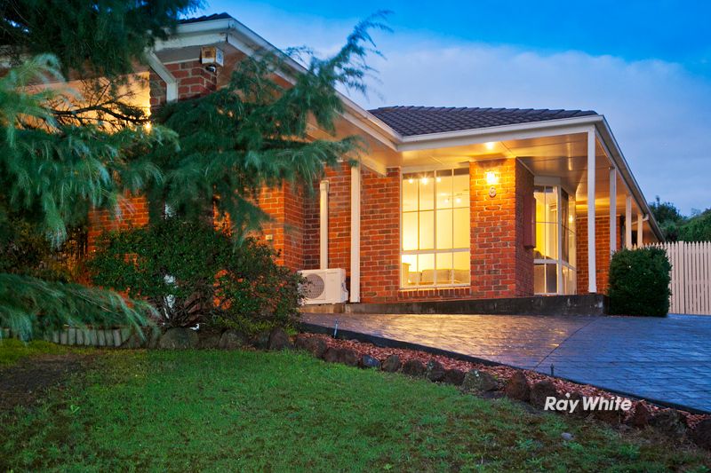6 Cotoneaster Way, LANGWARRIN, VIC 3910