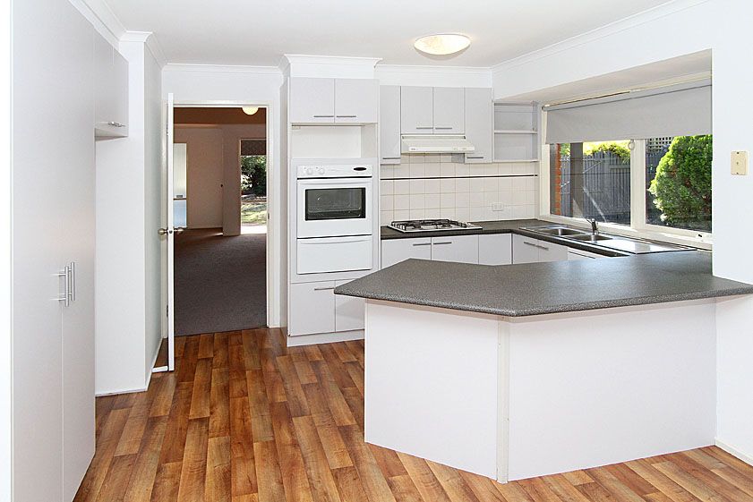 107 Woolnough Drive, MILL PARK, VIC 3082