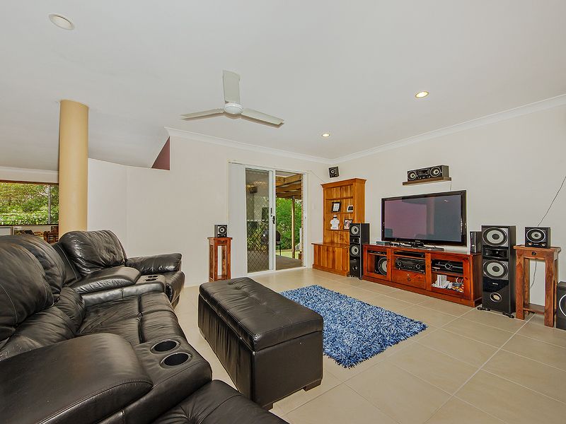 76 Greenway Boulevard, MAUDSLAND, QLD 4210