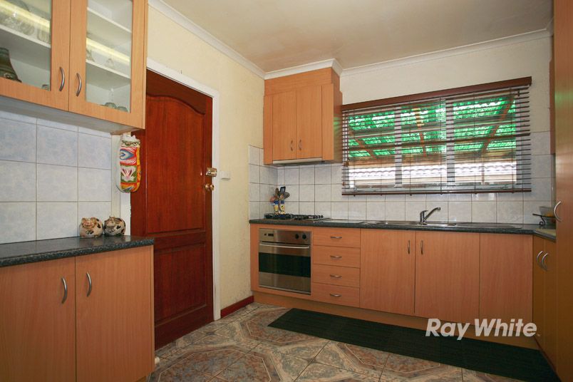 19 Chifley Crescent, DANDENONG NORTH, VIC 3175