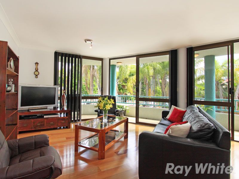 4/11 Kidston Terrace, CHERMSIDE, QLD 4032