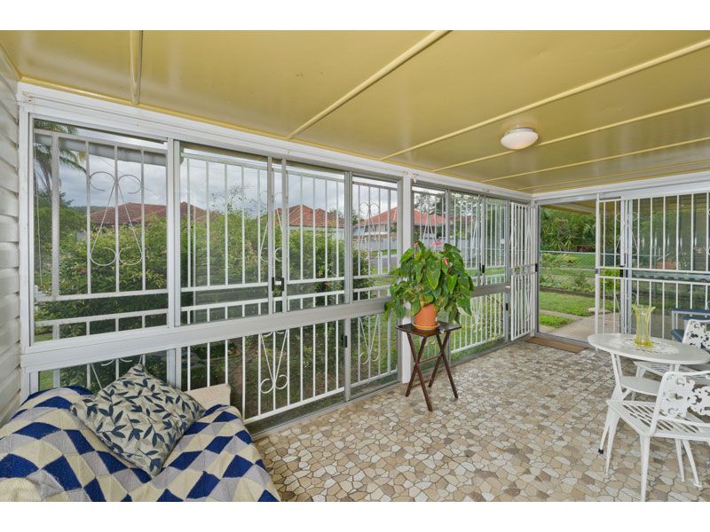 11 Noeline Street, Ashgrove, QLD 4060