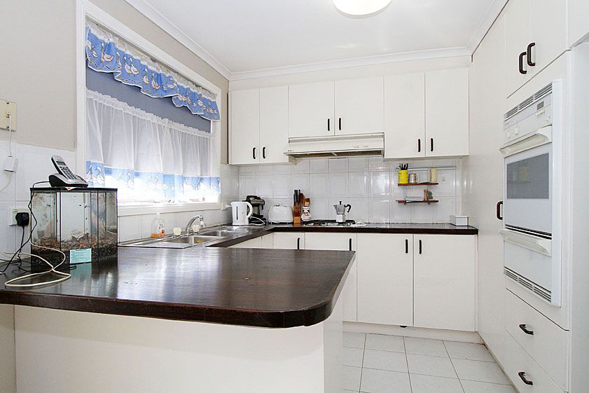 2/9 Clifford Close, MILL PARK, VIC 3082
