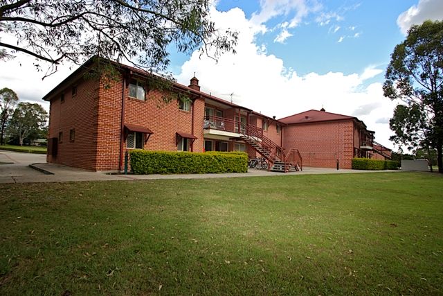173 Warwick Road, CHURCHILL QLD 4305