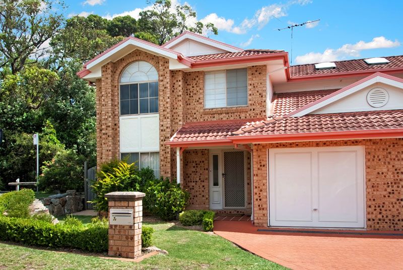 7B Davis Place, MENAI, NSW 2234