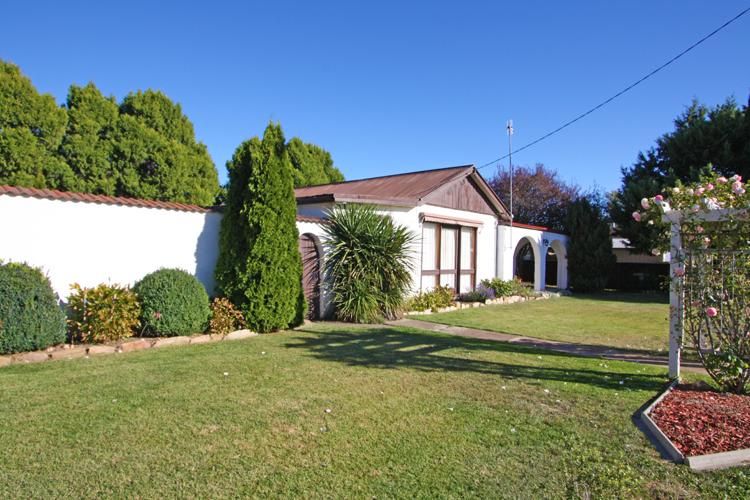 27 Mecca Lane, BUNGENDORE NSW 2621